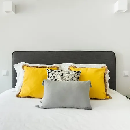 Designer In One Of Lisbon's Trendiest Quarters *
