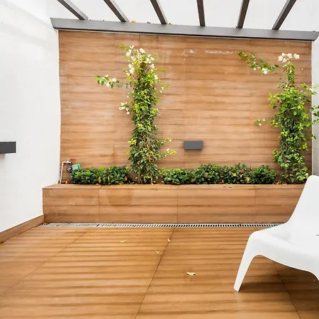 Apartment Designer In One Of Lisbon's Trendiest Quarters *