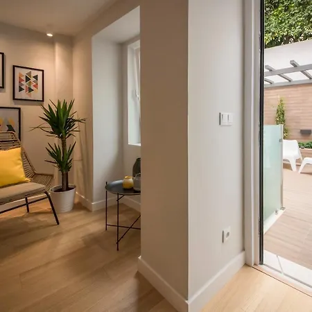 Principe Real Oasis With Private Patio By Nestatlisbon