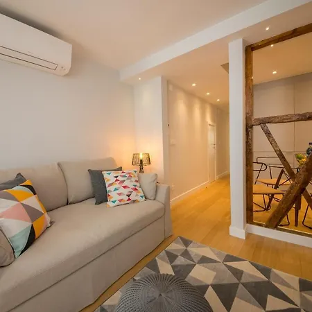 Designer In One Of Lisbon's Trendiest Quarters Lejlighed *