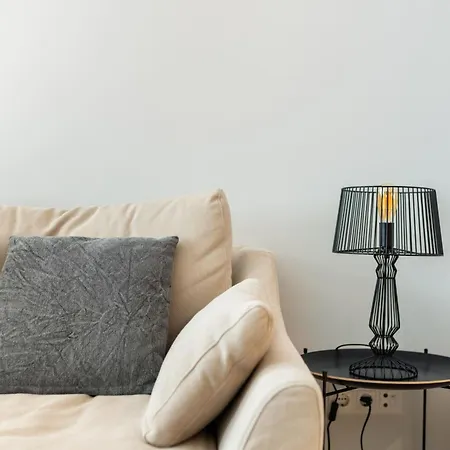 Lejlighed Designer In One Of Lisbon's Trendiest Quarters