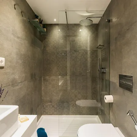 Designer In One Of Lisbon's Trendiest Quarters Lejlighed Lisboa
