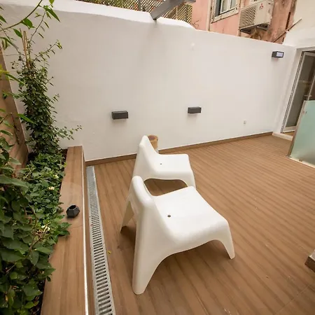 Designer In One Of Lisbon's Trendiest Quarters Appartement Lissabon