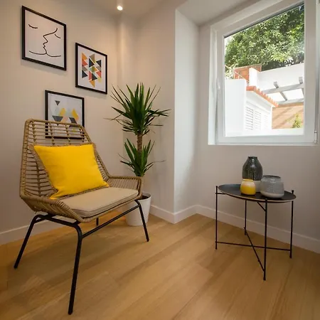 Principe Real Oasis With Private Patio By Nestatlisbon Apartmán